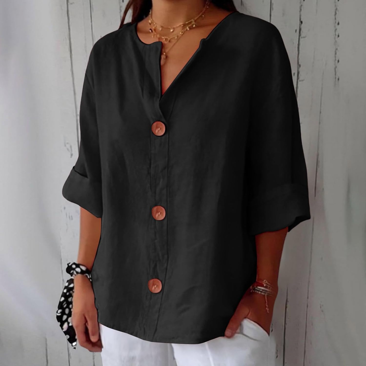 Julia – Loose-Fitting Elegant Blouse